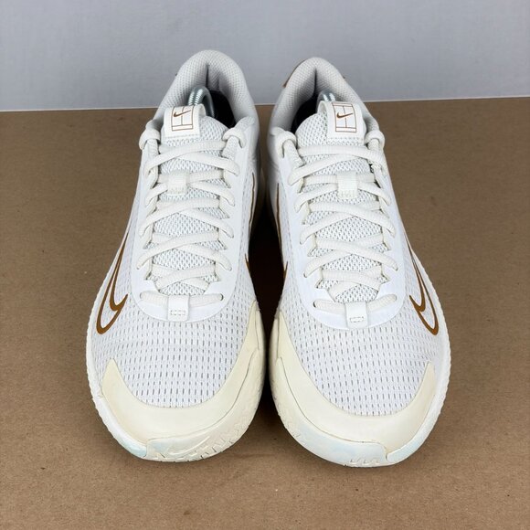 Nike Court Vapor Lite 2 HC Low Tennis Shoes Womens 8.5 White Sail Desert Ochre - Picture 2 of 11